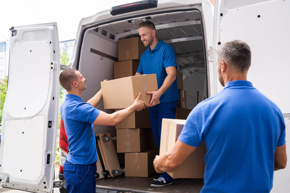 Stress-free Moving Kissimmee